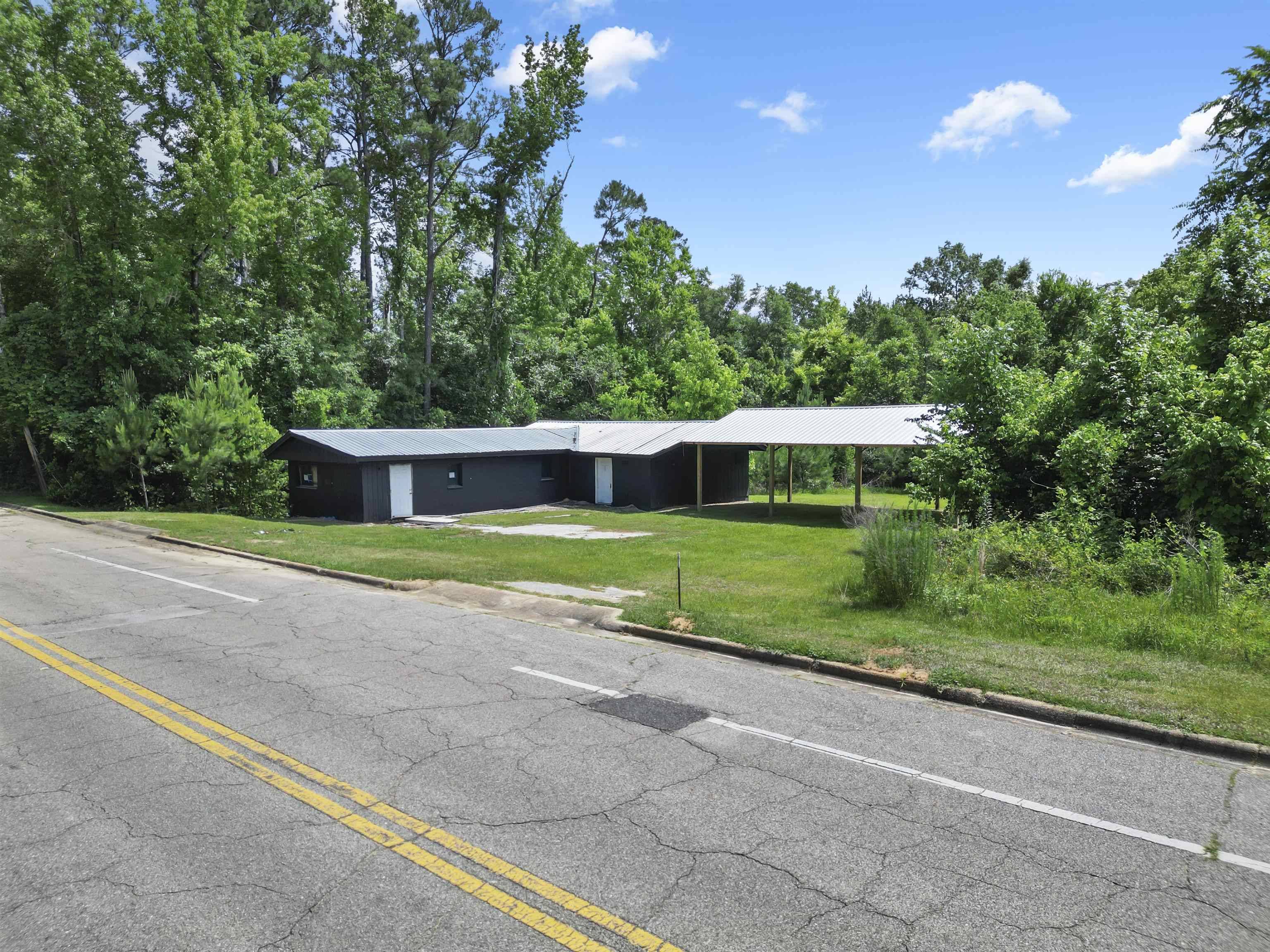 Chattahoochee, FL 32324,977 Lincoln Drive