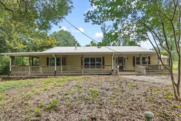 Marianna, FL 32446,5688 Highway 90