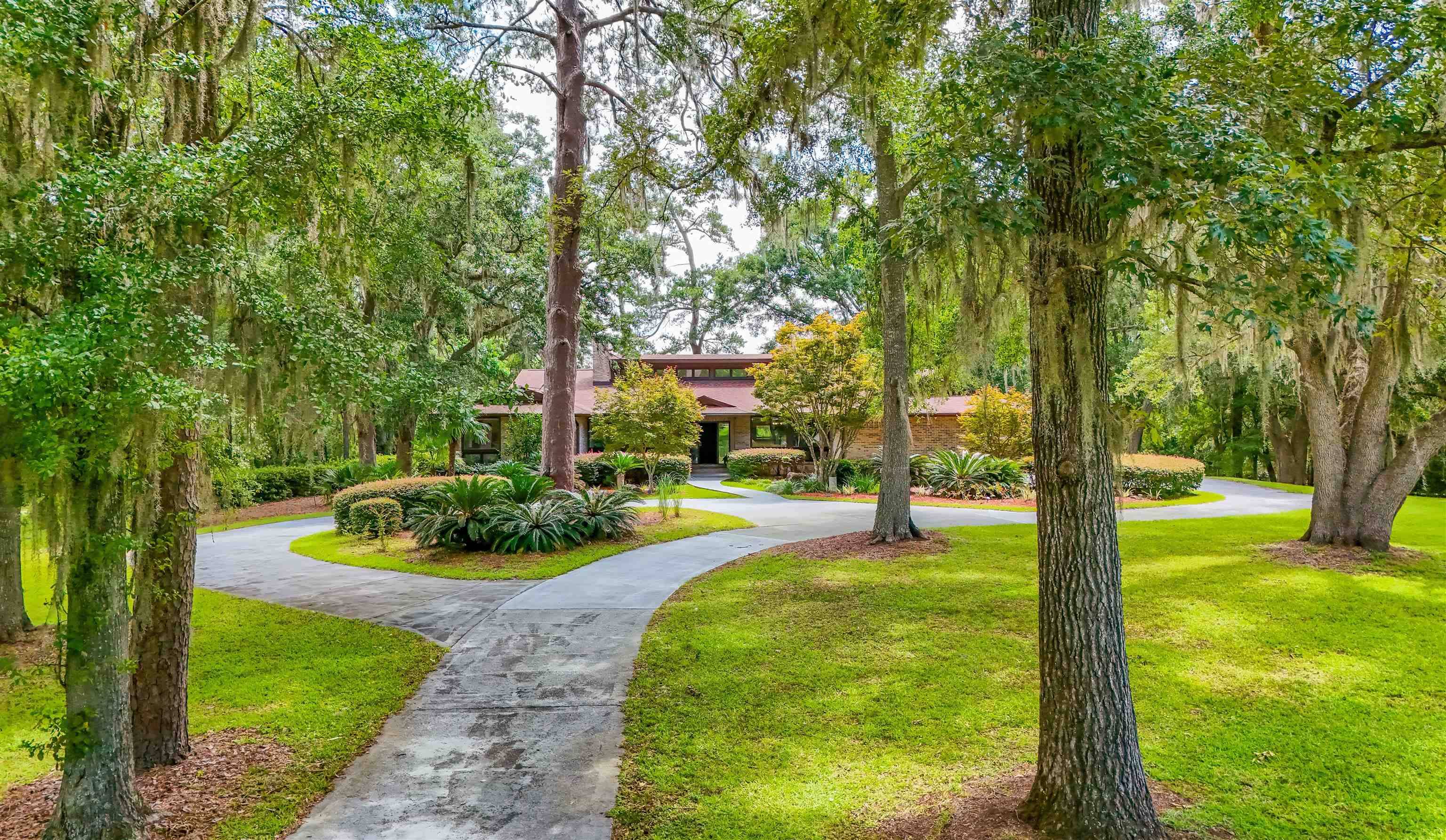 9257 Shady Crest Lane, Tallahassee, FL 32312