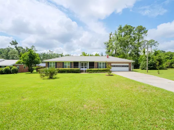 405 NW Whispering Pines Loop, Madison County, FL 32340