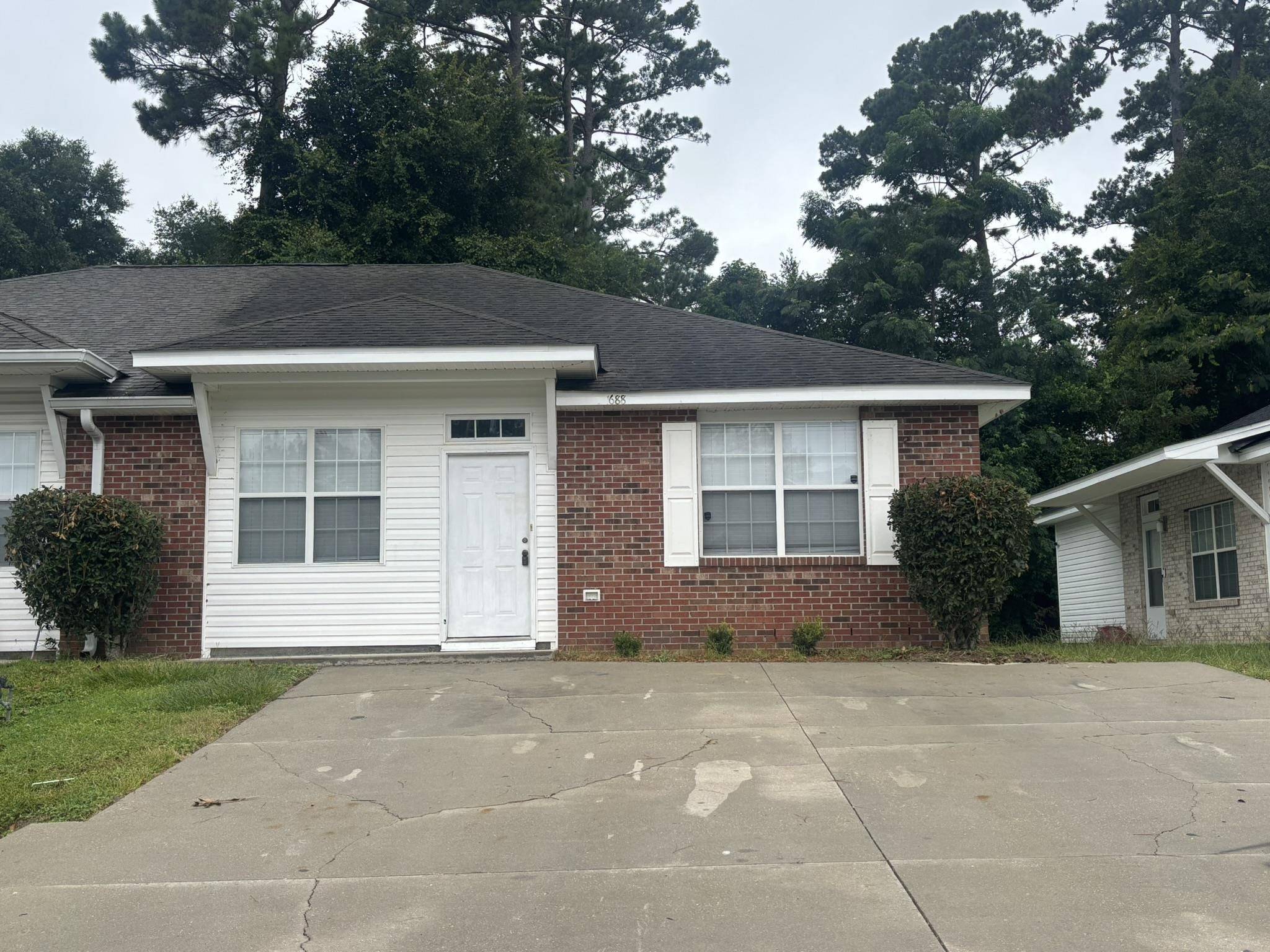 1688 Corey Wood Circle, Tallahassee, FL 32304