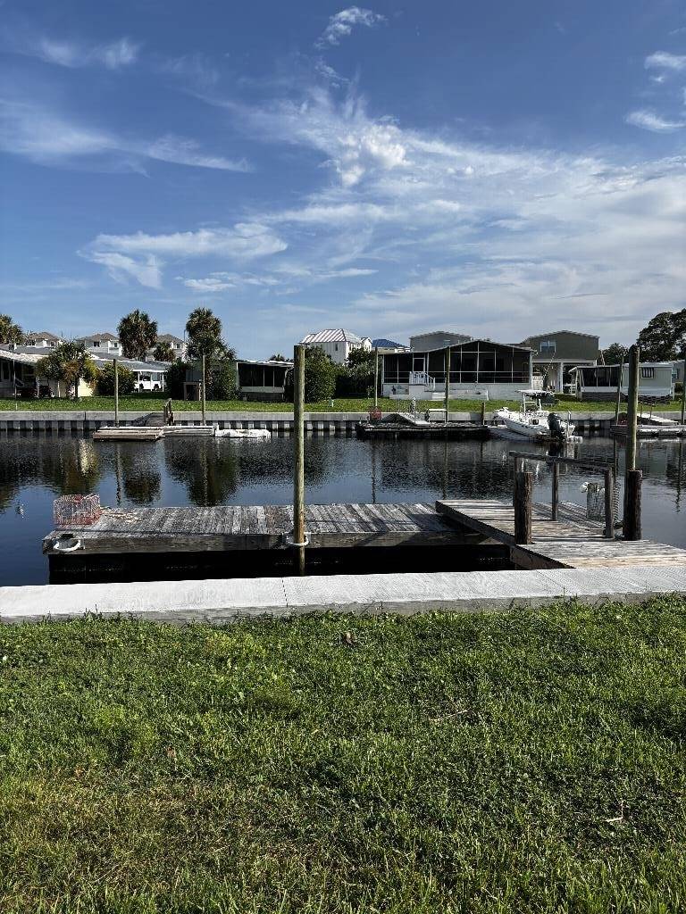 25 Connie Drive, Crawfordville, FL 32327