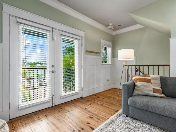 Carrabelle, FL 32320,280 Pirates Landing Drive