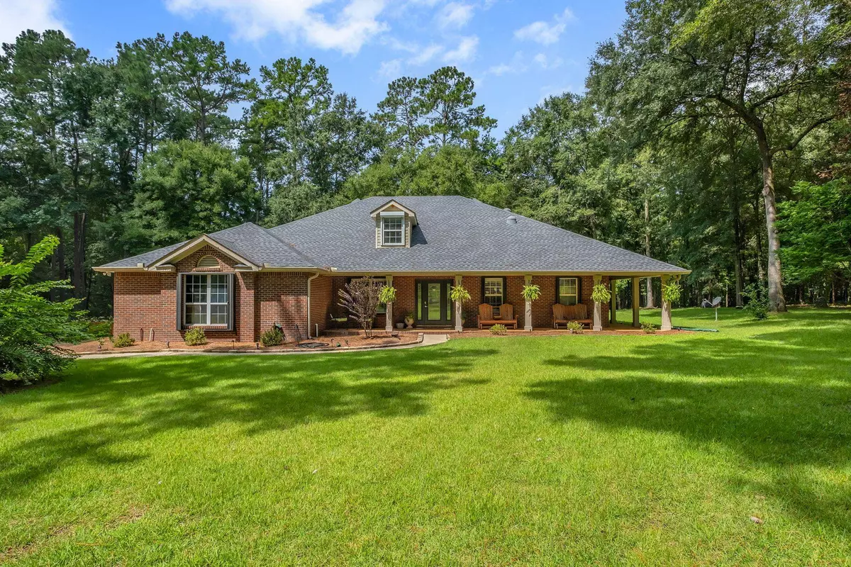 Tallahassee, FL 32309,7433 Creekridge Circle