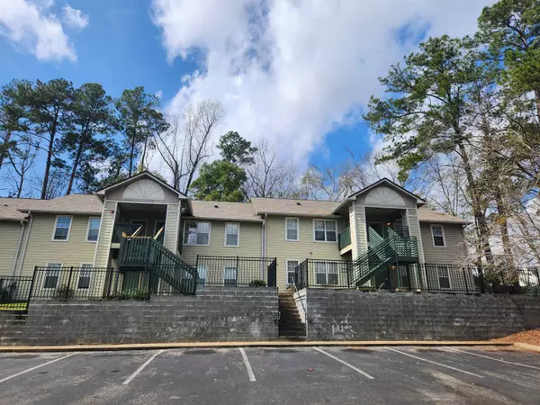 1100 Green Tree Court #D, Tallahassee, FL 32304