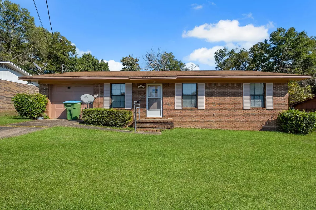 Quincy, FL 32351,123 S Ward Street