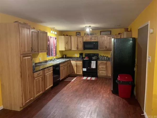 Camden, AR 71701,1001 McCullough St.