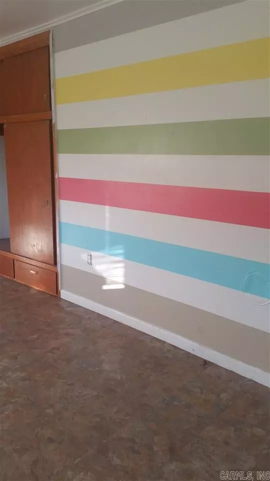 114 East Rosedale Street, Paris, AR 72855