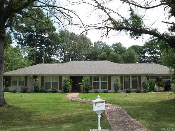 609 Circle Lane, Stuttgart, AR 72160