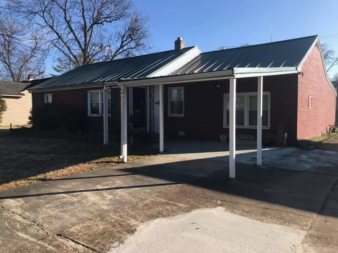 Osceola, AR 72370,609 West Washington