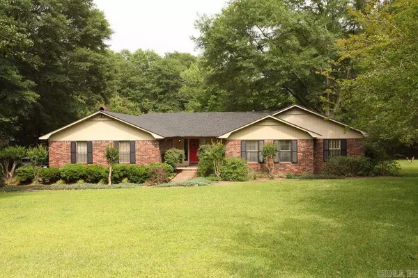 515 Woodview Dr., El Dorado, AR 71730