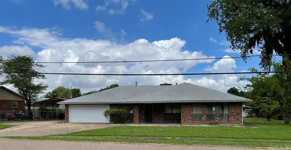 348 W Main St., Marianna, AR 72360