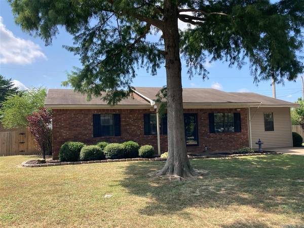 201 Ada Ave, Wynne, AR 72396