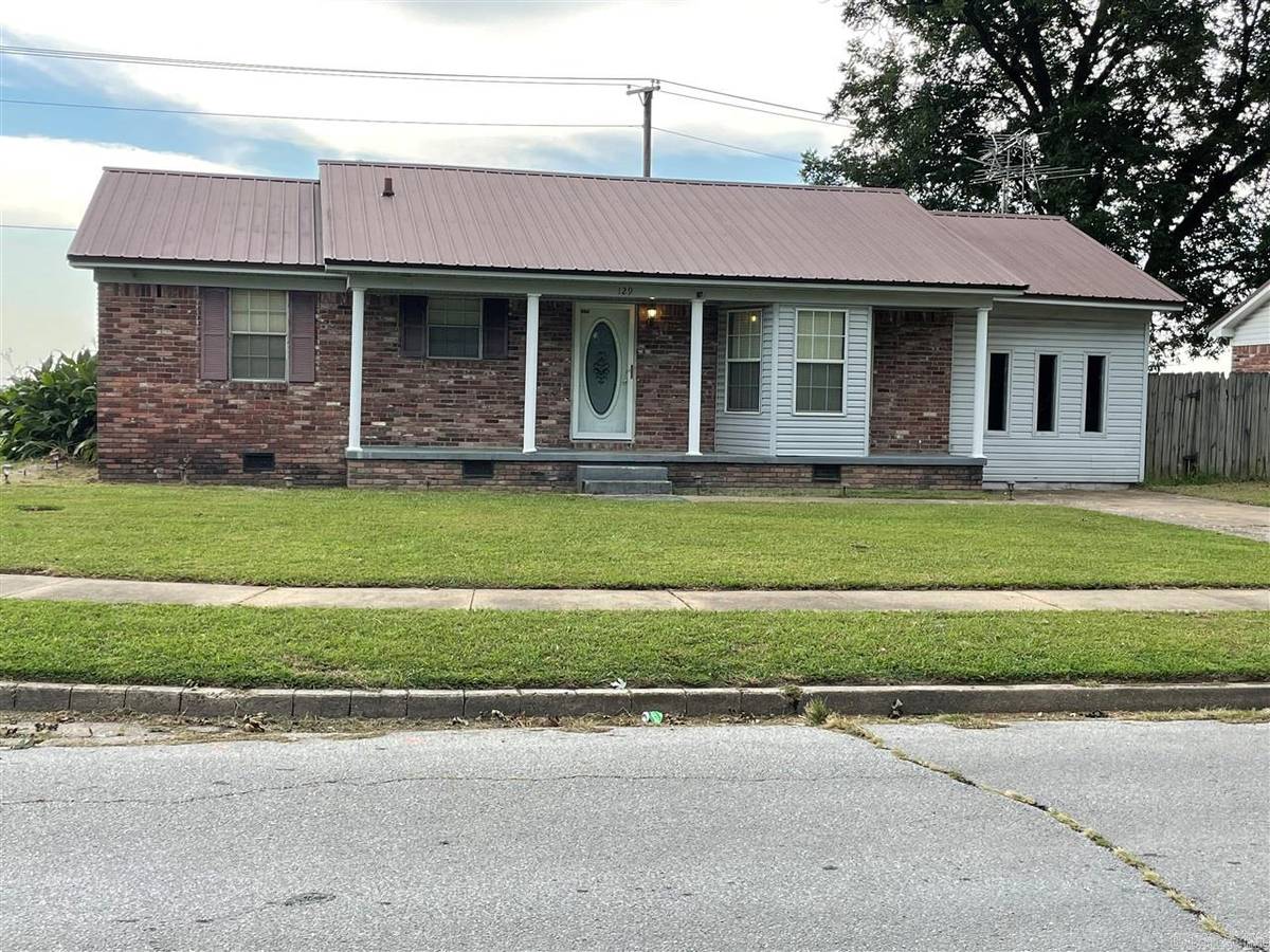 Osceola, AR 72370,129 Mockingbird lane