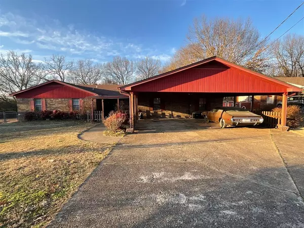 3409 East Chism, Paris, AR 72855