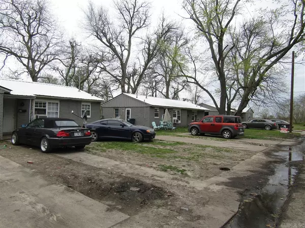 Blytheville, AR 72315,309-401 21st Street