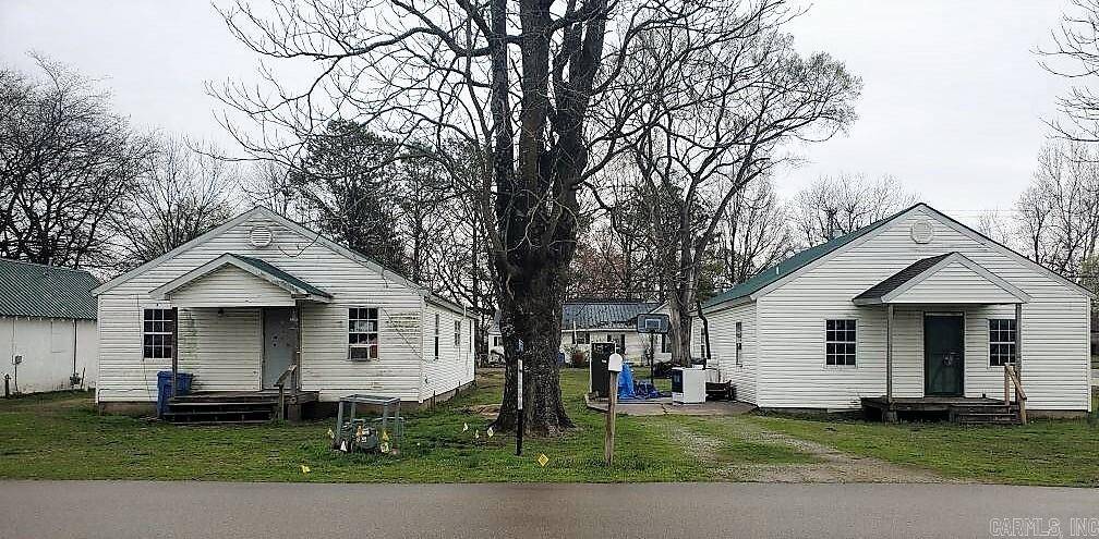 Corning, AR 72422,108 / 110 SE 1st St