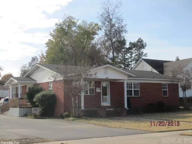 Paragould, AR 72450,1102 W Court Street