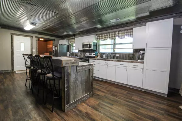 Paragould, AR 72450,6088 Hwy 135 N