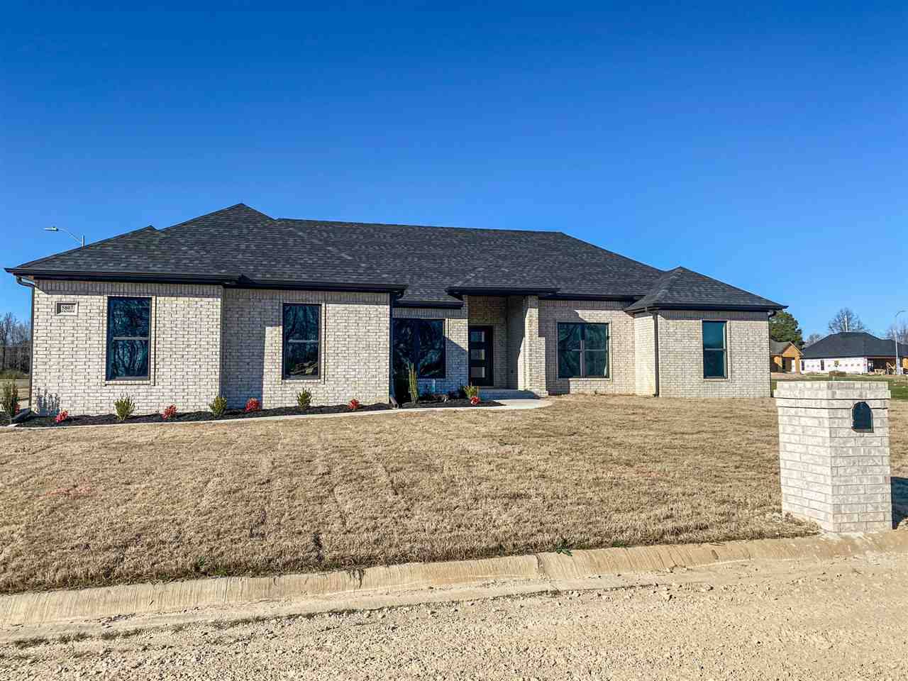 Paragould, AR 72450,5807 WENDY