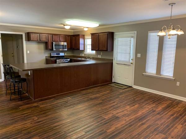 Pine Bluff, AR 71603,3905 S Beech