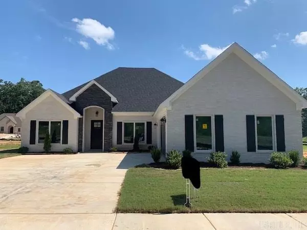 2515 Hurricane Gardens Drive, Bryant, AR 72019