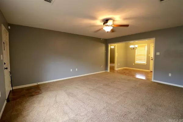 Searcy, AR 72143,209 March Cove