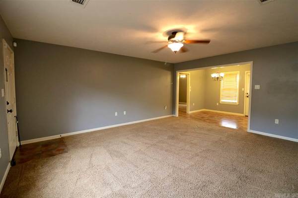 Searcy, AR 72143,209 March Cove