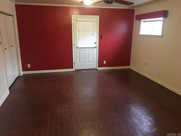 England, AR 72046,512 Faver