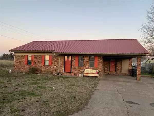 Trumann, AR 72472,828 Smith Avenue