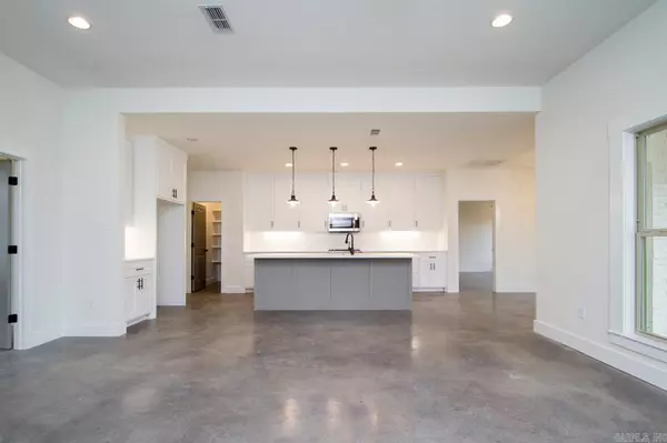 Sherwood, AR 72120,9509 Meadow Oak Drive