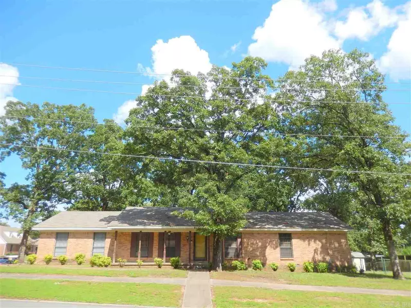 702 S Claremont, Sherwood, AR 72120