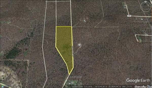 Hardy, AR 72542,000 Seminole Drive