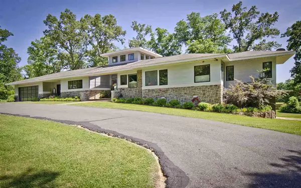 4212 Sunshine Road, Pearcy, AR 71964