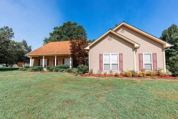 109 E James Avenue, Redfield, AR 72132