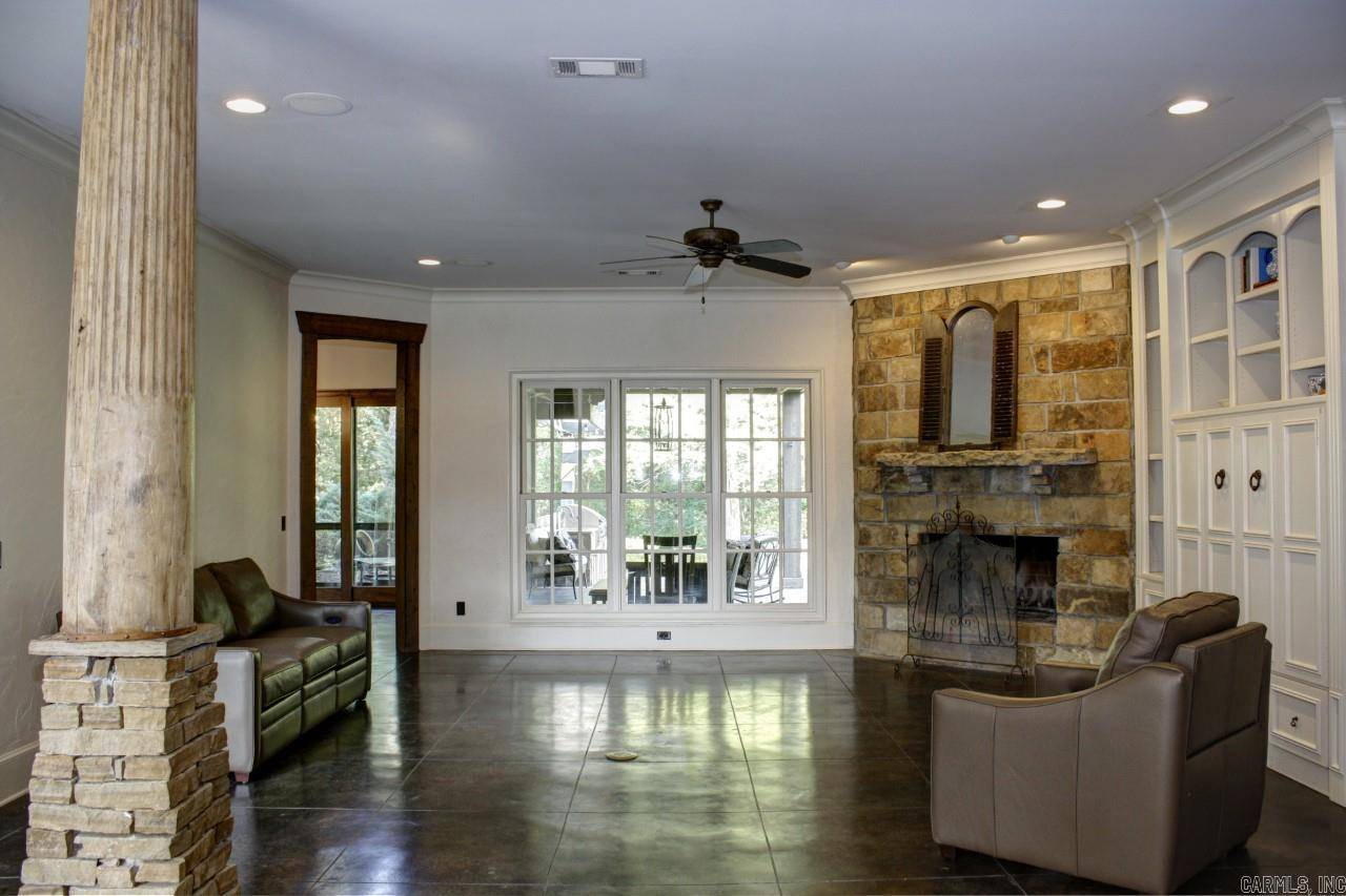 Searcy, AR 72143-8983,111 Tarkington Drive