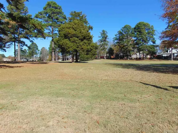 Maumelle, AR 72113-6469,31 Sand Trap Drive