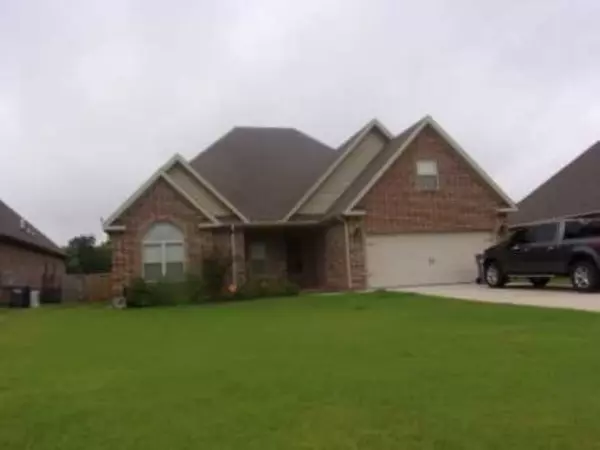 825 Oriole, Jonesboro, AR 72405-0000