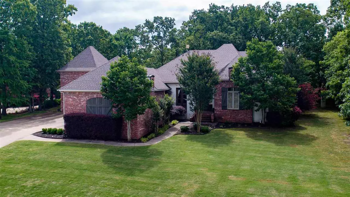 Searcy, AR 72143,4 Burr Oak Court