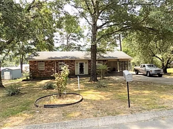 613 E Clinton Place, Heber Springs, AR 72543