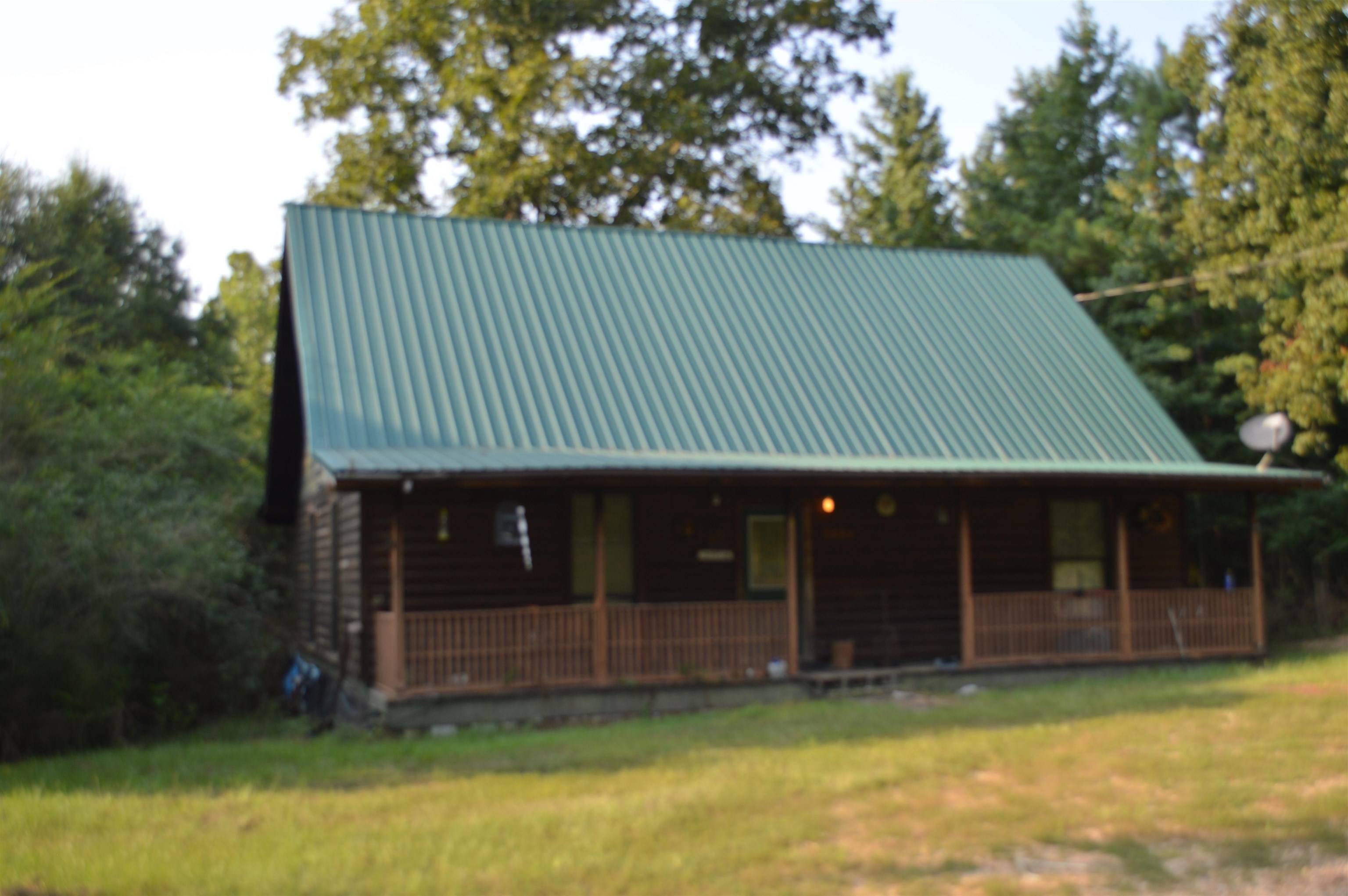 805 E Crosstrails Road, De Queen, AR 71832