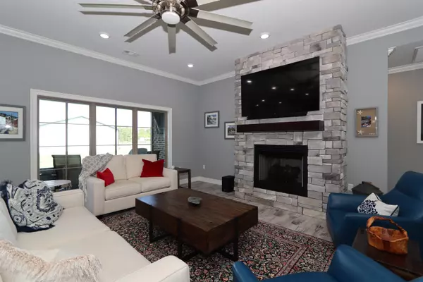 Paragould, AR 72450,810 S 39th St