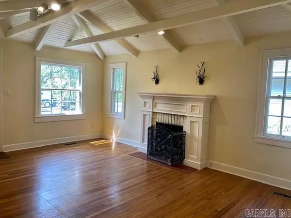 Little Rock, AR 72207,1705 N Polk Street