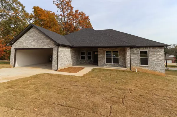 Paragould, AR 72450,2403 SOUTHWIND Drive