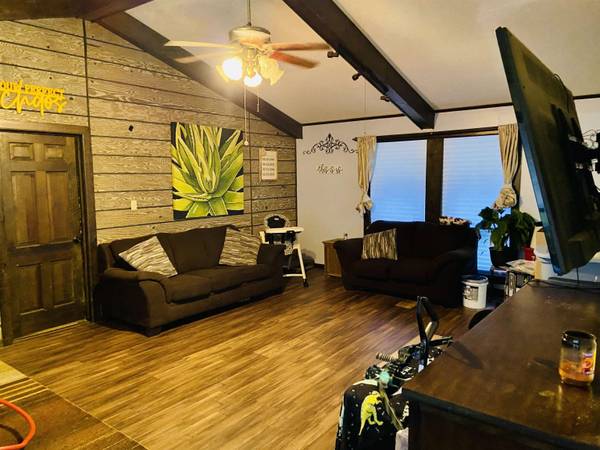 Batesville, AR 72501,104 Mockingbird Street