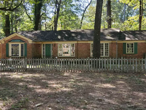 Mabelvale, AR 72103,1 Mavis Circle