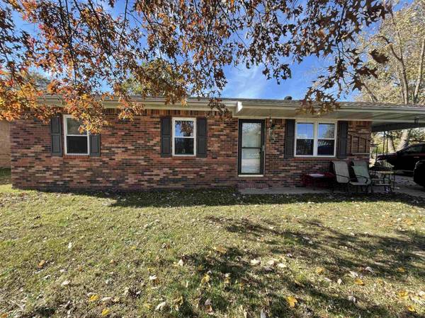 309 NW 4th Street, Corning, AR 72422