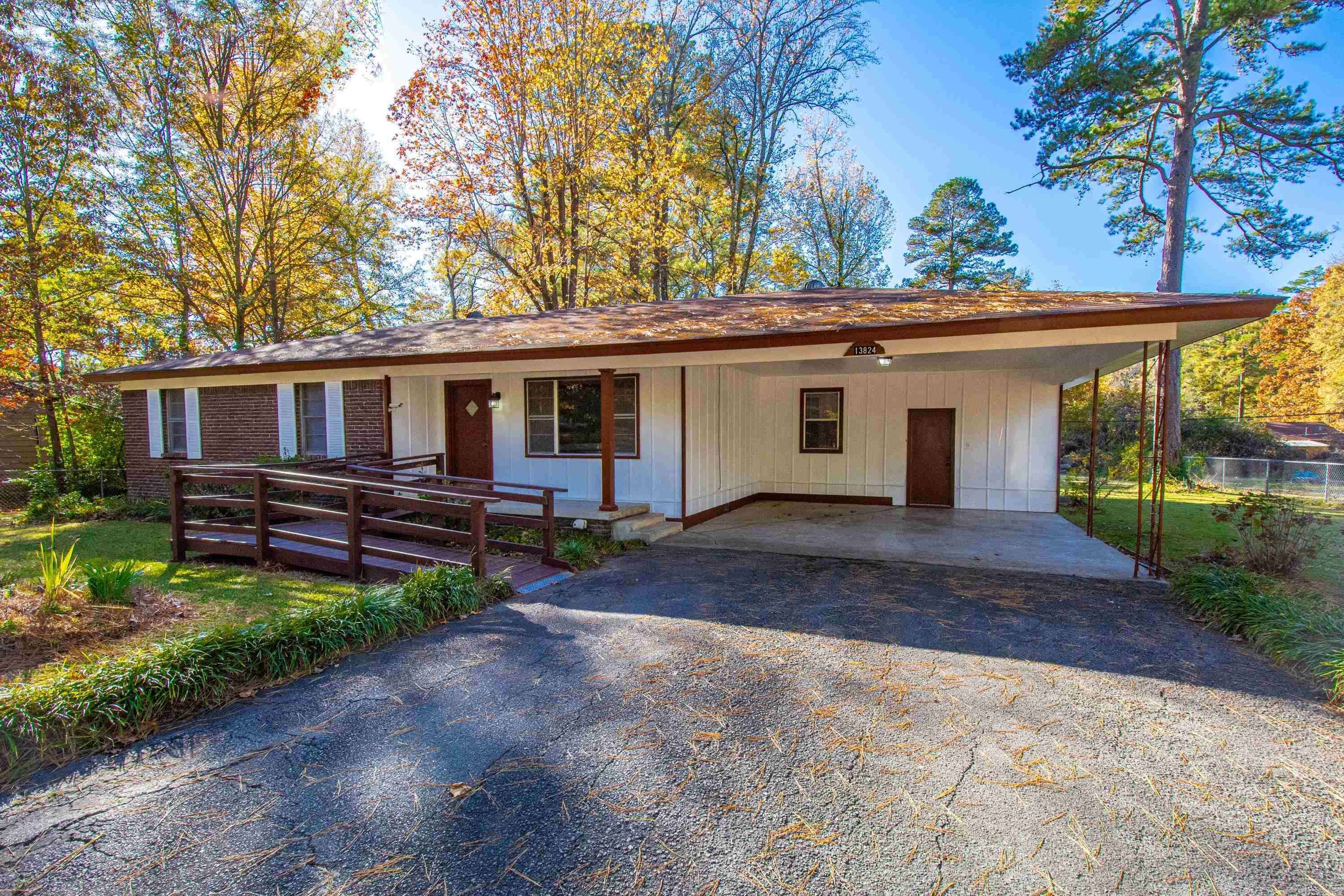 13824 Shamrock Drive, Mabelvale, AR 72103