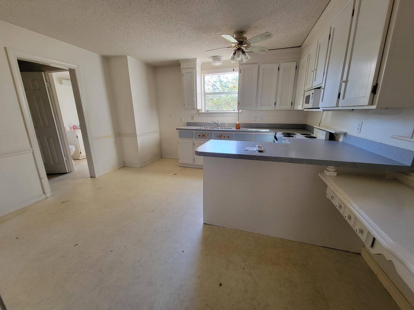 De Queen, AR 71832,721 W Vandervoort Avenue