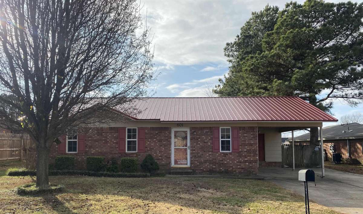 Bono, AR 72416,601 Lisa Lane